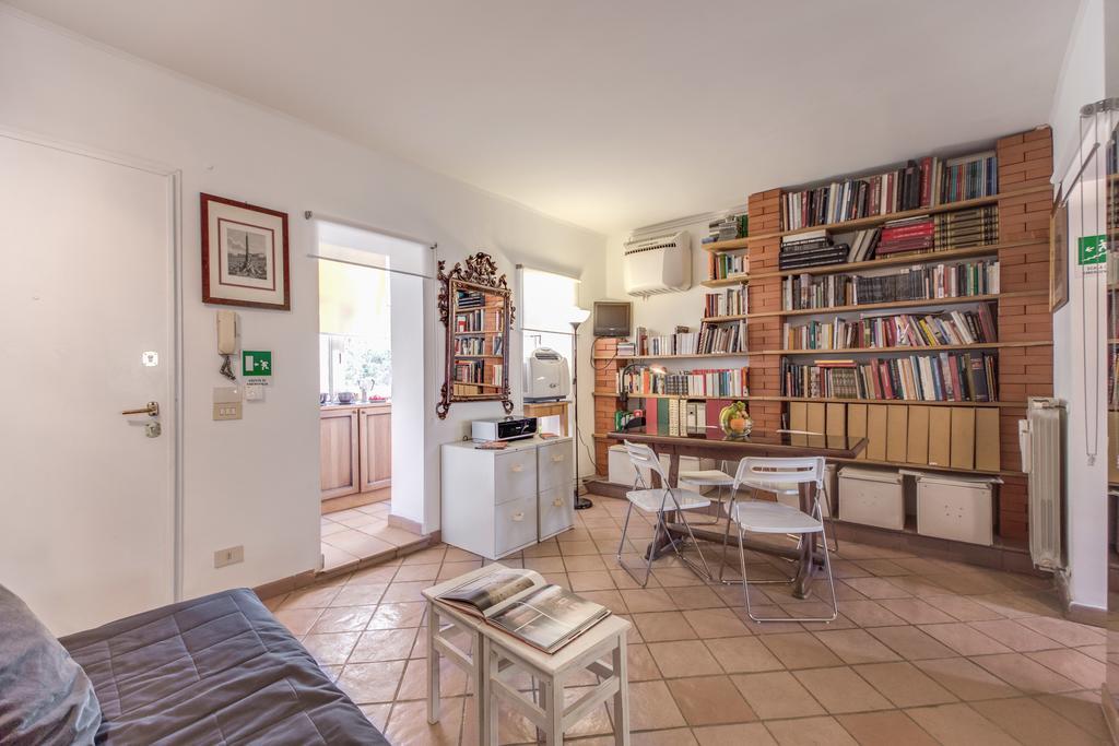 Frangipane Apartment Rome Room photo